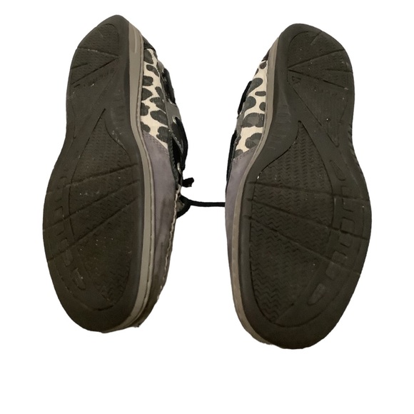 Sperry Gray and Black cheetah Loafers - Picture 6 of 6